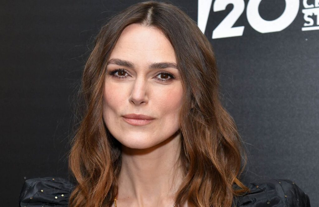 Voici le produit fétiche de Keira Knightley pour redessiner ses sourcils